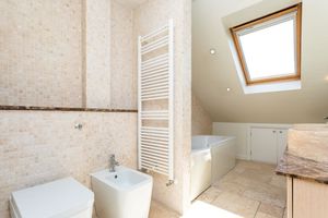 Photo 32- click for photo gallery